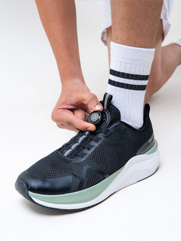 running shoes for men / gym shoes for men / athleisure footwear /  best sports shoes India / lightweight sports shoes /  men's training shoes /
