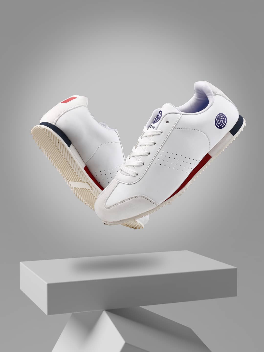 Bacca Bucci Zest RetroDash Sneakers – Sleek White Elegance with a Sporty Red Heel Pop
